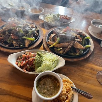 El Mirasol - Parrillada (Combo) - Mexican Near Me - San Antonio, Texas
