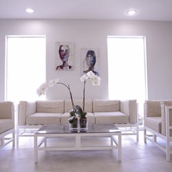 Belles & Beaux Spa - Belles & Beaux's waiting area