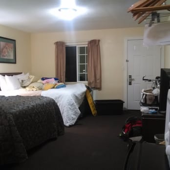 Rodeway Inn - Hotels Near Me - Medford, Oregon Rodeway Inn - Hotels Near Me - Medford, Oregon