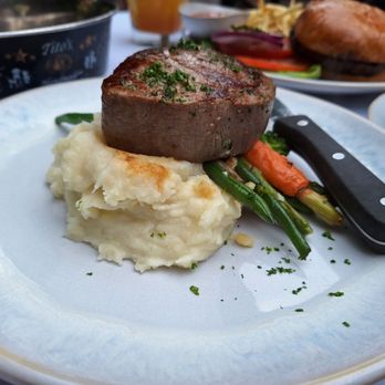Terry's Restaurant + Lounge - Lounges Near Me - Carmel, California