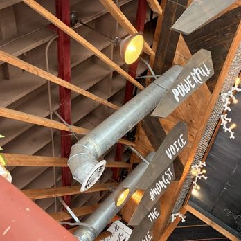 Fratelli Cafe - Decorating interior - Coffee & Tea Near Me - Los Angeles, California
