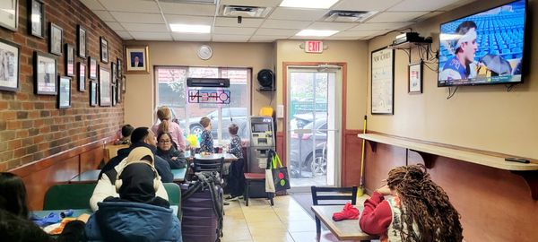 Larry & Joe's Pizzeria by null