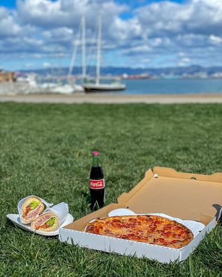 Long Bridge Pizza Company by null