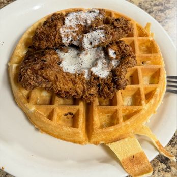 Carolyn's Cafe - Chicken and waffles November 2024 - Breakfast & Brunch Near Me - Redlands, California
