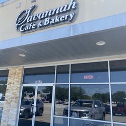 Savannah Cafe & Bakery - Exterior