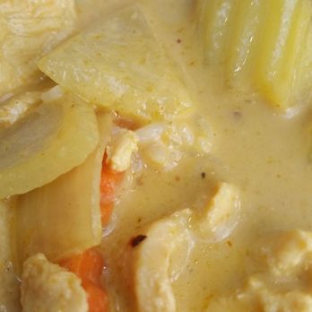 BKK Thai Kitchen - Yellow curry with potatoes and carrots - Thai Near Me - Carlsbad, California