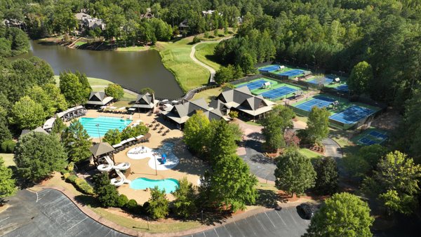 The River Club by null
