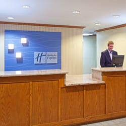 Holiday Inn Express & Suites Brighton Downtown