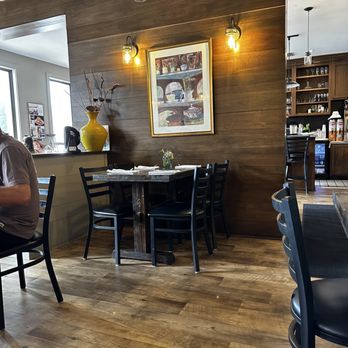 Thyme on Section - Inside - New American Near Me - Fairhope, Alabama Thyme on Section - Inside - New American Near Me - Fairhope, Alabama
