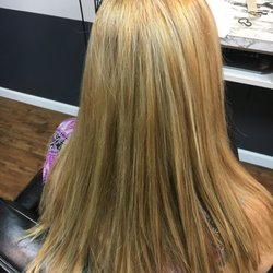 Mr Chris' hair Designs