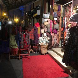 Poussière d'Etoile - Vous êtes unique ,,, ici c'est le chapeau  et le vêtement qui vous choisit !