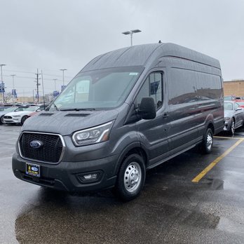 Golf Mill Ford - Car Dealers Near Me - Niles, Illinois