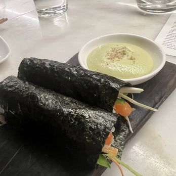 Uchiko Austin - Salmon hand rolls - Sushi Bars Near Me - Austin, Texas Uchiko Austin - Salmon hand rolls - Sushi Bars Near Me - Austin, Texas