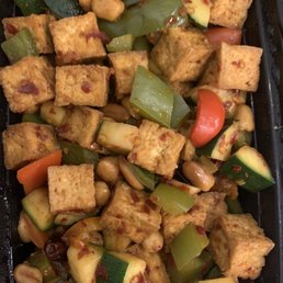 Tofu kung pao.