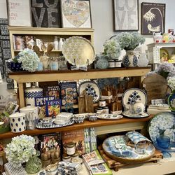 The Blue House - Beautiful China to give as gifts.