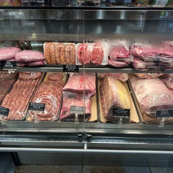 Metro Meat Market - Raw meats - Meat Shops Near Me - Forest Hills, New York Metro Meat Market - Raw meats - Meat Shops Near Me - Forest Hills, New York