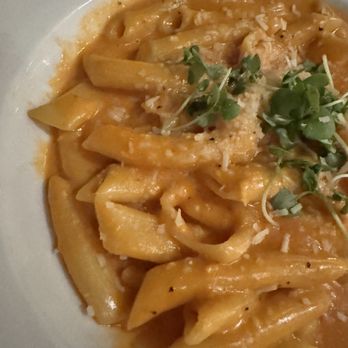 Enzo's Bistro and Bar - Vodka Penne - Italian Near Me - La Quinta, California Enzo's Bistro and Bar - Vodka Penne - Italian Near Me - La Quinta, California