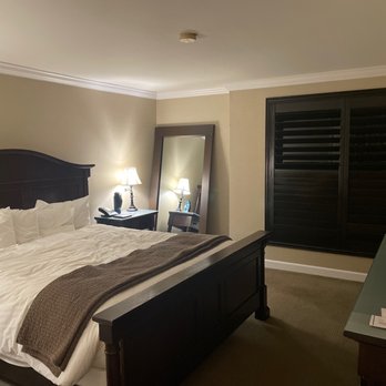 Cupertino Hotel - Bedroom - Hotels Near Me - Cupertino, California Cupertino Hotel - Bedroom - Hotels Near Me - Cupertino, California