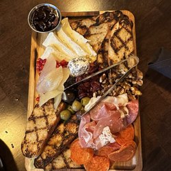 Rogue Restaurant - Charcuterie board - delicious