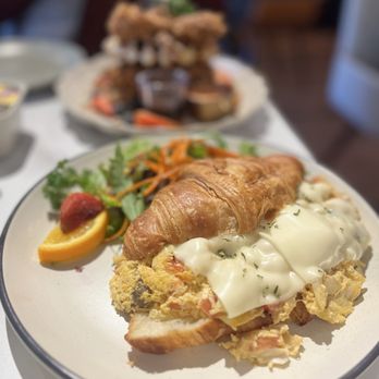 Taste & Glory - Tom Yum Scramble - Breakfast & Brunch Near Me - San Mateo, California Taste & Glory - Tom Yum Scramble - Breakfast & Brunch Near Me - San Mateo, California