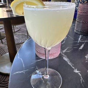 Call Me Pearl - Lemon drop martini - Cocktail Bars Near Me - Denver, Colorado