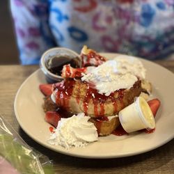 Rise N’ Dine - Stuffed French toast