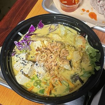 Kelley Farm Kitchen - Curry ramen bowl - Vegan Near Me - Harpers Ferry, West Virginia Kelley Farm Kitchen - Curry ramen bowl - Vegan Near Me - Harpers Ferry, West Virginia