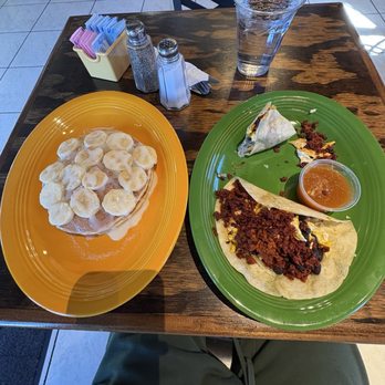 Café de Frida - Before - Pancakes Near Me - Florence, Alabama