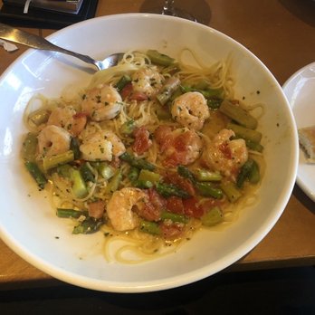 Olive Garden Italian Restaurant - Shrimp Scampi - Italian Near Me - Syracuse, New York Olive Garden Italian Restaurant - Shrimp Scampi - Italian Near Me - Syracuse, New York