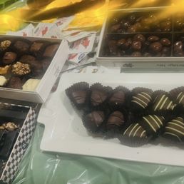 Bridge mix, truffles, Victoria toffee, 1 lb chocolate variety box