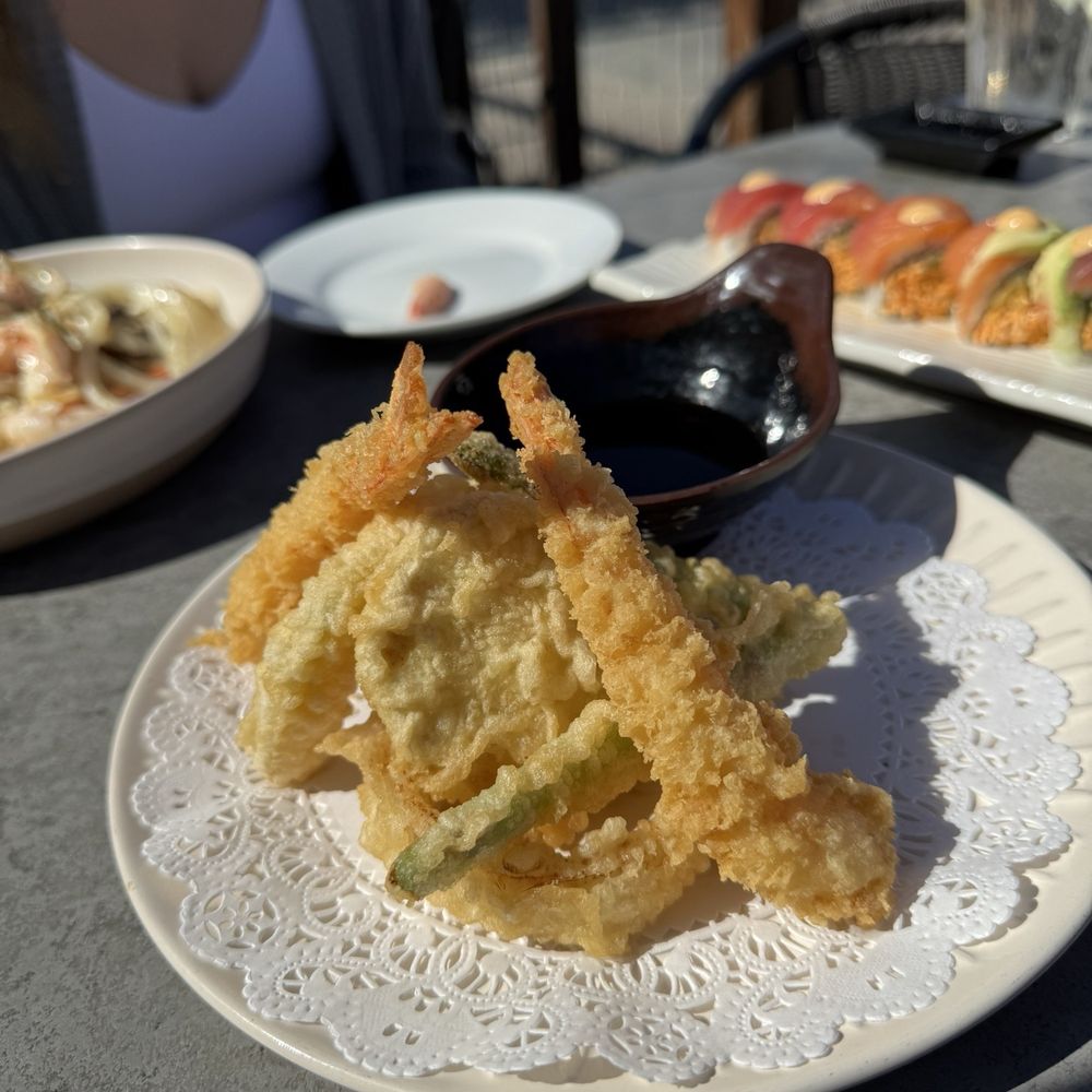 Sushi Mori - Mixed tempura - Sushi Bars Near Me - La Jolla, California