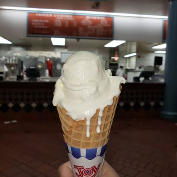 Kopp's Frozen Custard - Ice Cream & Frozen Yogurt Near Me - Brookfield, Wisconsin
