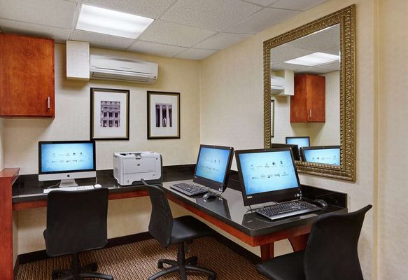 Embassy Suites by Hilton Tysons Corner by null