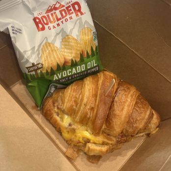 The French Avenue - Cali Croissant - Cafes Near Me - Irvine, California