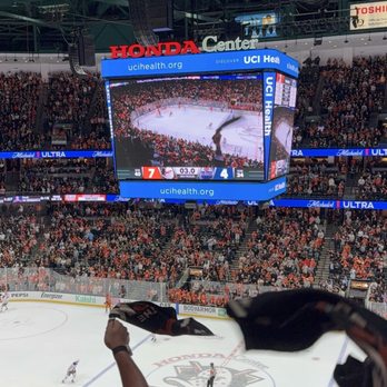 Anaheim Ducks - Professional Sports Teams Near Me - Anaheim, California
