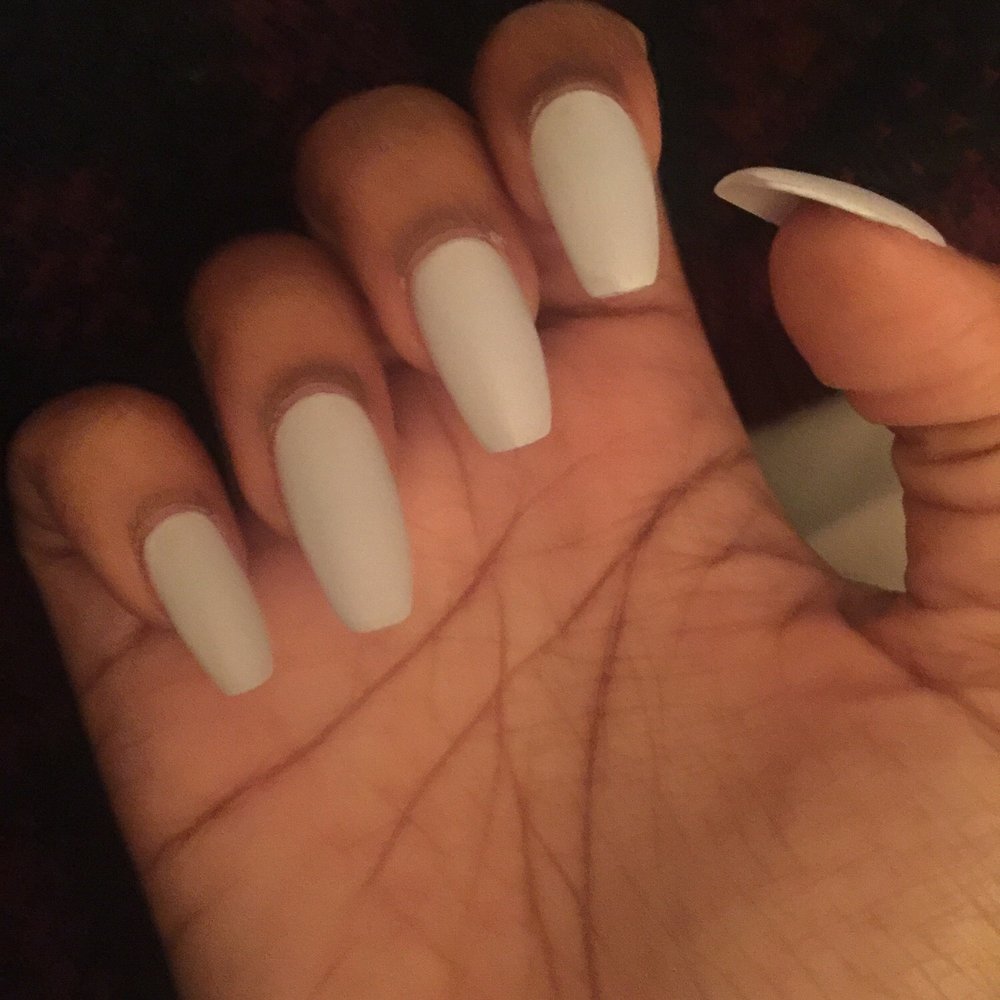 Full set with Amethyst colored polish with a matte finish. Full set with Amethyst colored polish with a matte finish.