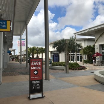 Tanger Outlets Daytona Beach - Outlet Stores Near Me - Daytona Beach, Florida