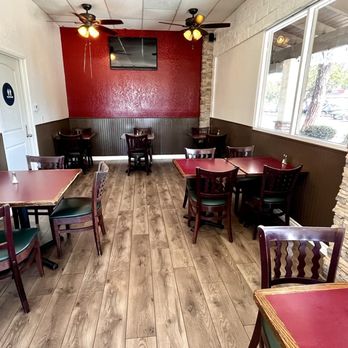 Antojitos Lucero - Inside - Mexican Near Me - Camarillo, California