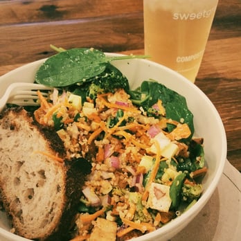 sweetgreen - Healthy Salads, Wraps, and Bowls - Spinach, quinoa, carrot, red onion, roasted broccoli, roasted sweet potato, white cheddar cheese, roasted tofu, detox dressing - Salad Near Me - Brooklyn, New York sweetgreen - Healthy Salads, Wraps, and Bowls - Spinach, quinoa, carrot, red onion, roasted broccoli, roasted sweet potato, white cheddar cheese, roasted tofu, detox dressing - Salad Near Me - Brooklyn, New York