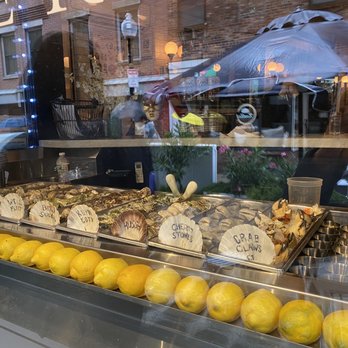 Neptune Oyster - Oystar ice box - Seafood Near Me - Boston, Massachusetts