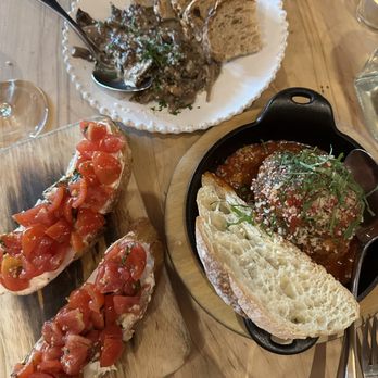 Cucciolo Osteria - Basil tomato bruschette, creamed mushrooms, polpette - Italian Near Me - Durham, North Carolina