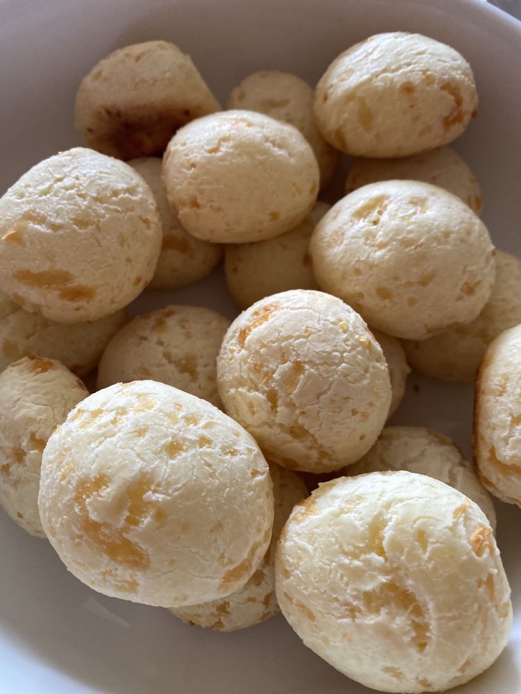 Tay’s Brazilian Cheese Bread Balls Logo