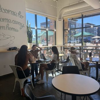 Cupla Coffee - Main seating area - Coffee & Tea Near Me - Park City, Utah Cupla Coffee - Main seating area - Coffee & Tea Near Me - Park City, Utah