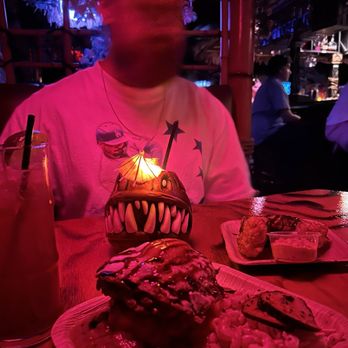 Stowaway - Loco moco + Spam musubi - Tiki Bars Near Me - Tustin, California