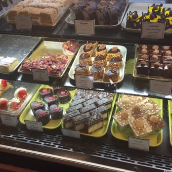 Chocolada Bakery & Cafe - So many choices - Bakeries Near Me - Hollywood, Florida
