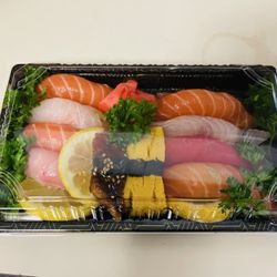 Broad seafood center