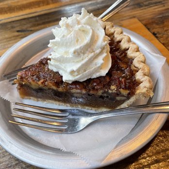 Tumble 22 - Chocolate pecan pie - American Near Me - Austin, Texas Tumble 22 - Chocolate pecan pie - American Near Me - Austin, Texas