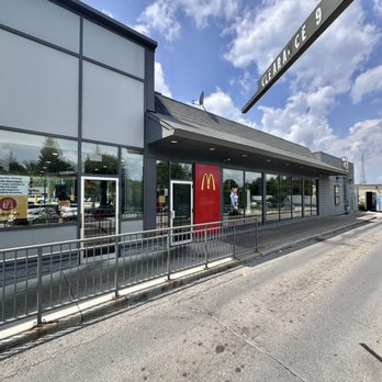 McDonald's - McDonald's - Fast Food Near Me - Barrie, Ontario McDonald's - McDonald's - Fast Food Near Me - Barrie, Ontario
