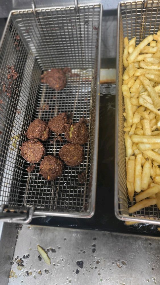 Food from Mamoun's Falafel on Wheels