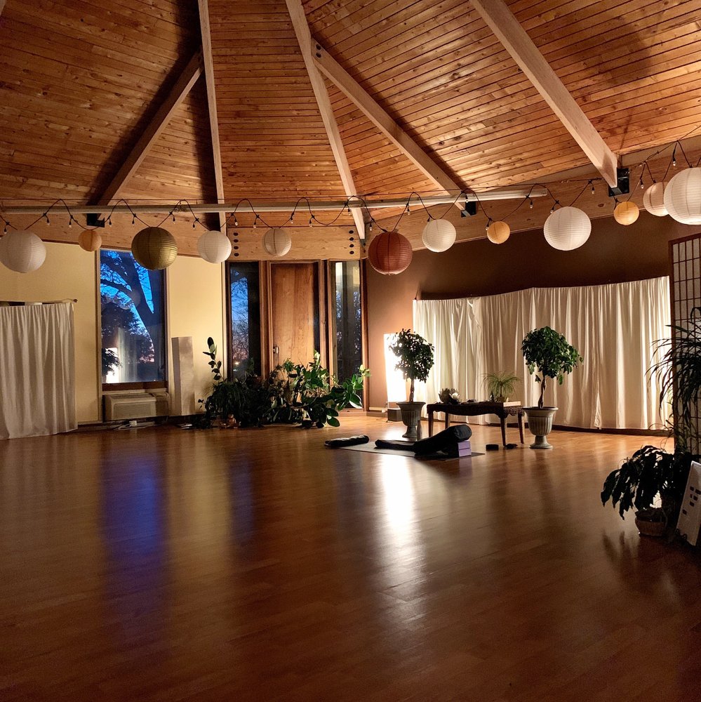 BAREFOOT WORKS YOGA Yoga 1050 Chinoe Rd, Lexington, KY Phone